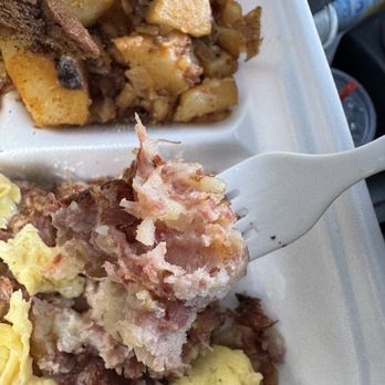 Mike's City Diner - 1 lbs of potatoes and 1 oz of corned beef. $17? Ripped off. - Diners Near Me - Boston, Massachusetts Mike's City Diner - 1 lbs of potatoes and 1 oz of corned beef. $17? Ripped off. - Diners Near Me - Boston, Massachusetts