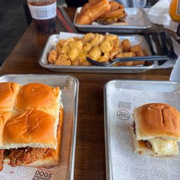 Ringer The Hot Chick Cheese Tots Cheeseburger Slider Ringer The Hot Chick Cheese Tots Cheeseburger Slider