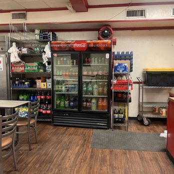 Al's Pizza and Wings - Inside - Burgers Near Me - Orlando, Florida Al's Pizza and Wings - Inside - Burgers Near Me - Orlando, Florida