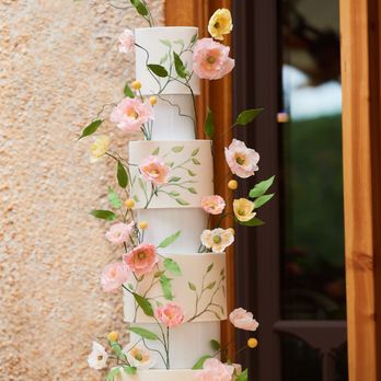 Velvet Sky Bakery - wafer paper poppies and hand painting - Bakeries Near Me - Jenkintown, Pennsylvania Velvet Sky Bakery - wafer paper poppies and hand painting - Bakeries Near Me - Jenkintown, Pennsylvania