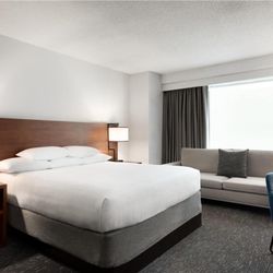 Hyatt Regency Schaumburg - Guest Room