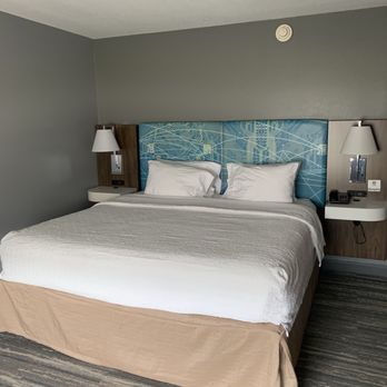 Hampton Inn Auburn - Hotels Near Me - Auburn, Indiana
