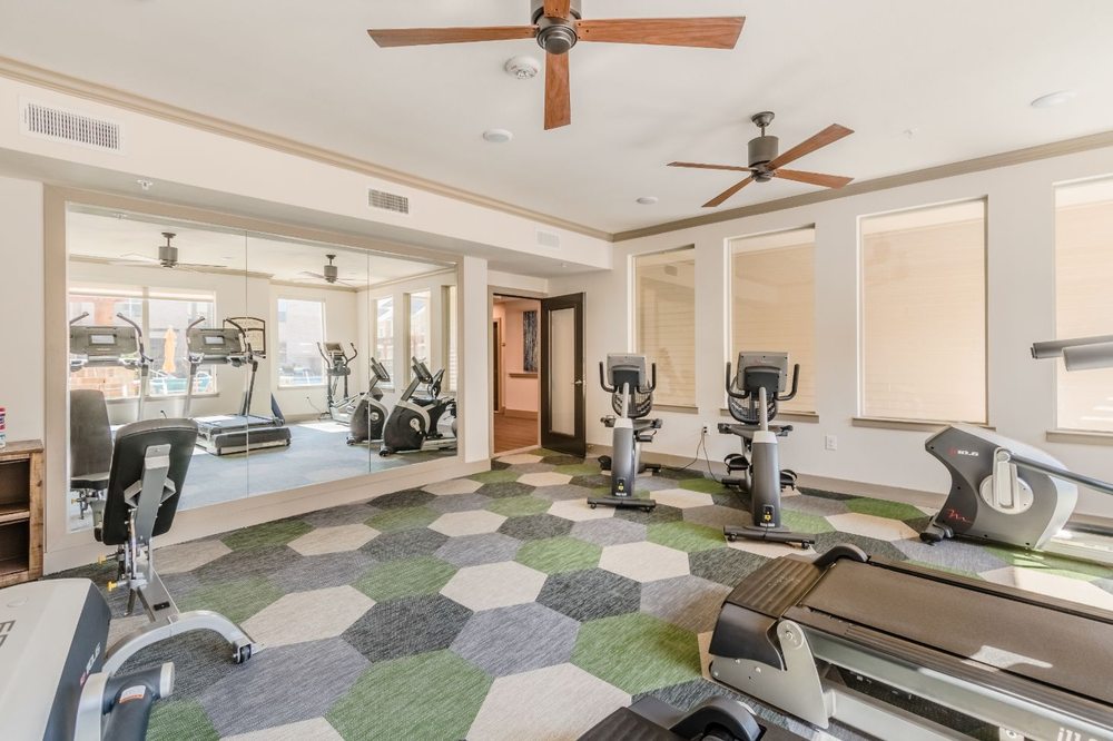 ATLAS POINT AT PRESTONWOOD Updated October 2024 42 Photos 3033 E