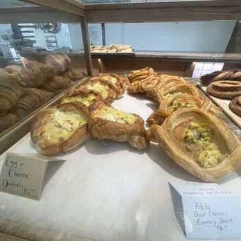 Bread And Roses Bakery - Bakeries Near Me - Lexington, Kentucky Bread And Roses Bakery - Bakeries Near Me - Lexington, Kentucky