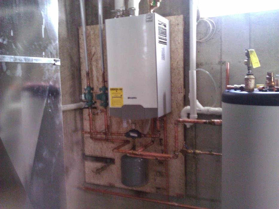 Slide of Pumphery plumbing & Heating