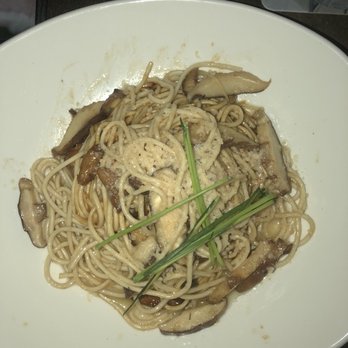 Yard House - Shiitake Garlic Noodles - New American Near Me - Atlanta, Georgia Yard House - Shiitake Garlic Noodles - New American Near Me - Atlanta, Georgia