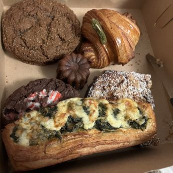 The Bellbird Bakeshop - Cafes Near Me - La Grange, Illinois