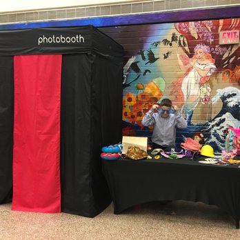 Big Time Jump N Slide - Photo Booth With Prop Station - Bounce House Rentals Near Me Big Time Jump N Slide - Photo Booth With Prop Station - Bounce House Rentals Near Me