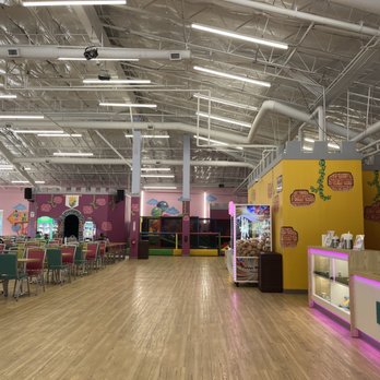 Kids Empire Dallas Hillcrest - Walking in from the entrance - Indoor Playcenter Near Me - Dallas, Texas