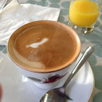 Farmhouse Cafe - Flat white (delicious) - Coffee & Tea Near Me - Dublin, D