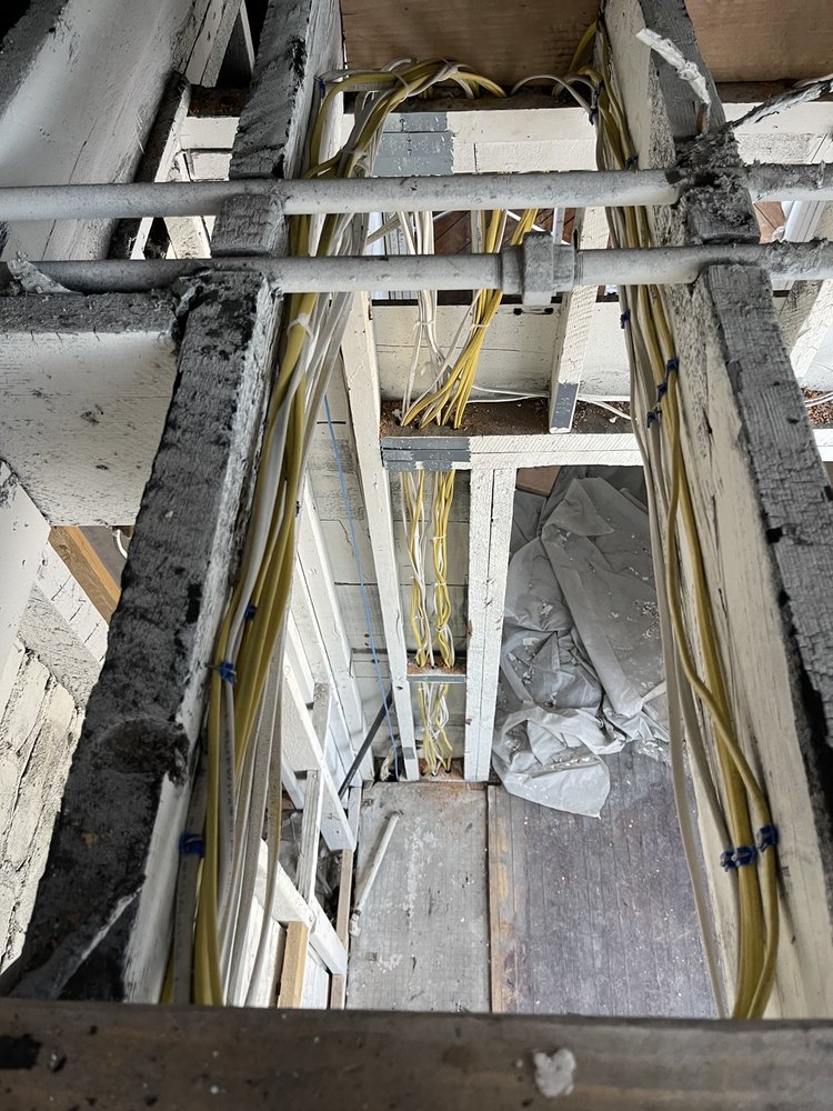 Slide of Eli Construction