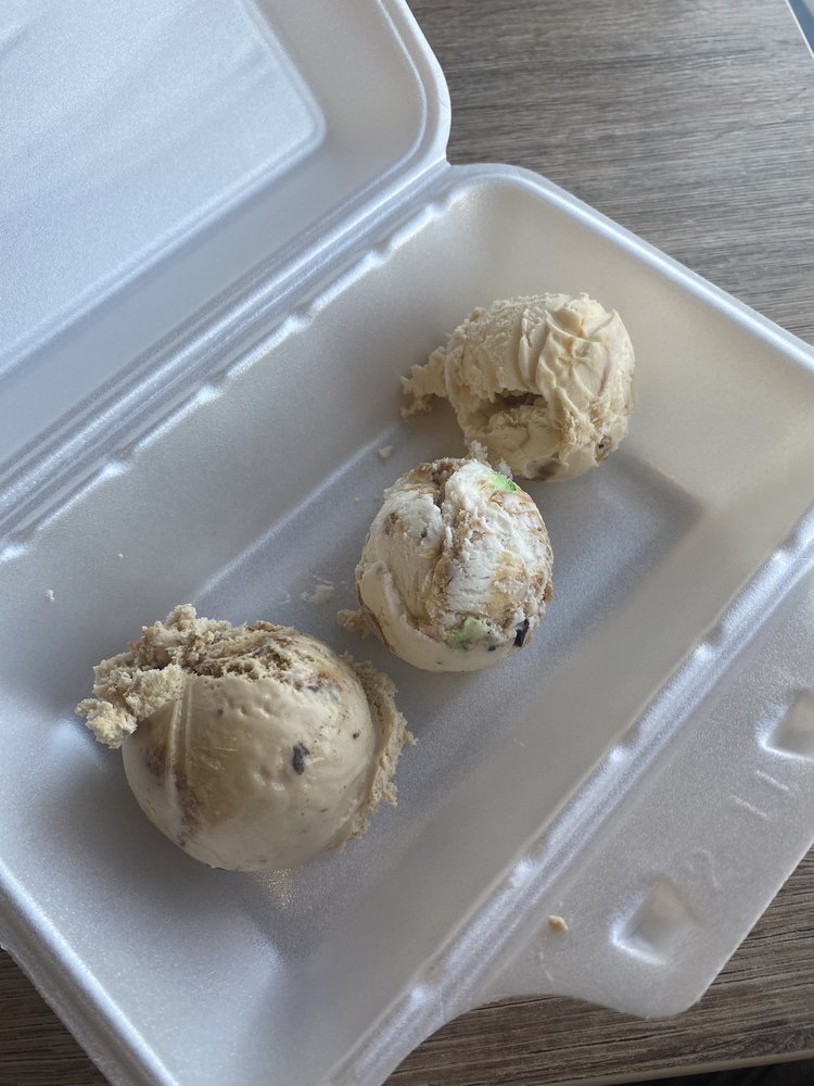 RED TRUCK ICE CREAM Updated August 2024 113 Main St, Cold Spring