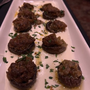 THE BOOTLEGGER ITALIAN BISTRO - Updated August 2024 - 2194 Photos ...