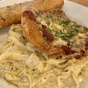 Applebee's Grill + Bar - American Near Me - Murrieta, California
