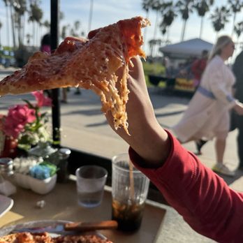 Sidewalk Cafe - Cheese pizza - Tacos Near Me - Venice, California Sidewalk Cafe - Cheese pizza - Tacos Near Me - Venice, California
