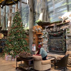 Bass Pro Shops