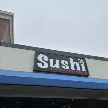 Snowberry Cafe 38 - Exterior - Asian Fusion Near Me - Orem, Utah