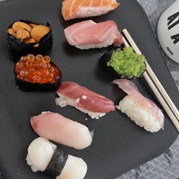 Lawrence Fish Market - Nigiri - Sushi Bars Near Me - Chicago, Illinois