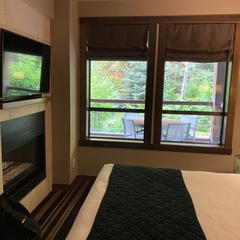 Evolution - Hotels Near Me - Whistler, British Columbia
