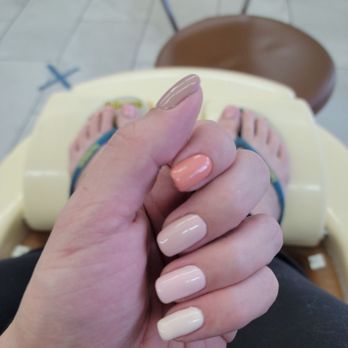 Nail Resort - Gel manicure - Nail Salons Near Me - San Mateo, California