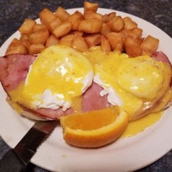Boot & Blade Dining Lounge - Ham Egg Benedict