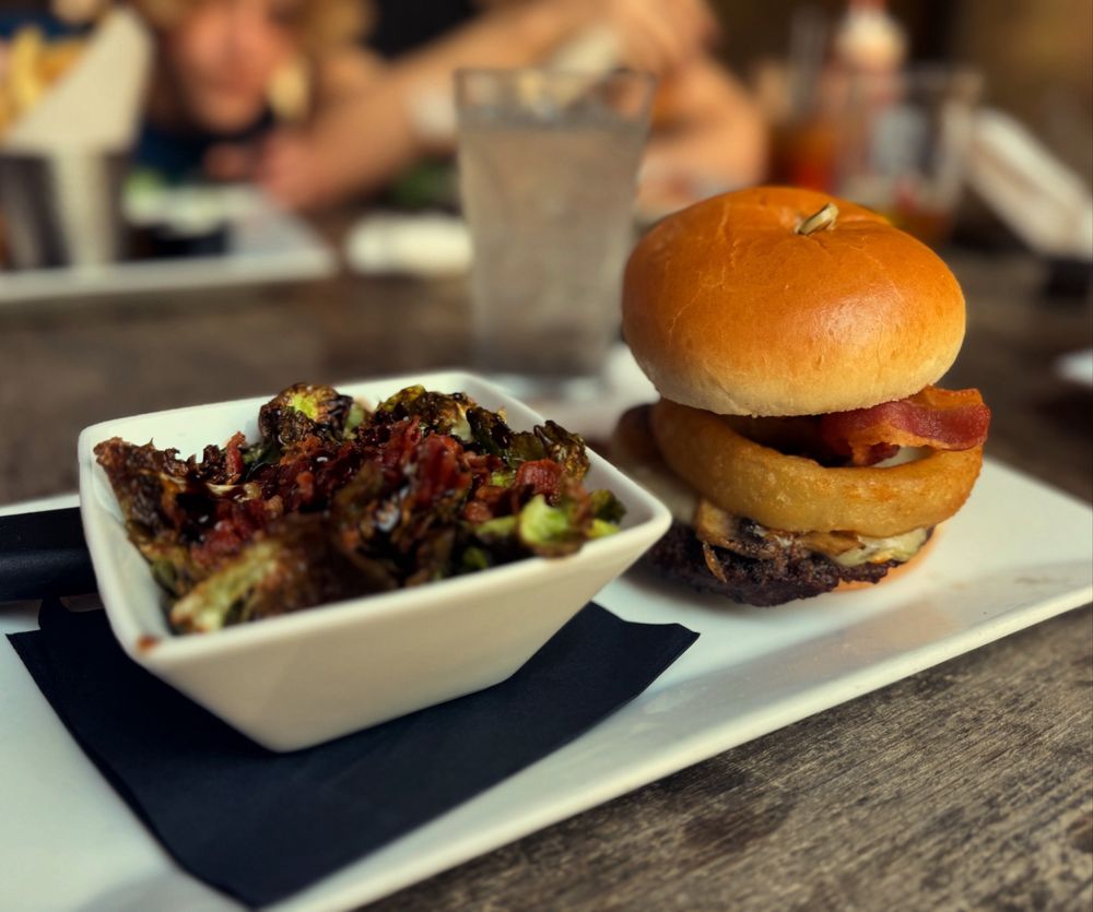 City Tavern