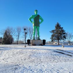 Jolly Green Giant - Giant