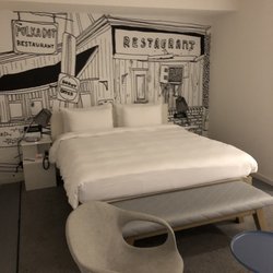 Radisson RED