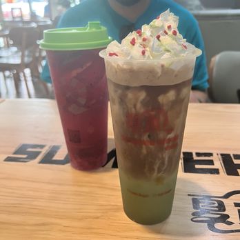 Summer Wood Cafe - Front: Iced Matcha Latte (chose almond milk) and dragon fruit tea - Sushi Bars Near Me - Sunrise, Florida Summer Wood Cafe - Front: Iced Matcha Latte (chose almond milk) and dragon fruit tea - Sushi Bars Near Me - Sunrise, Florida