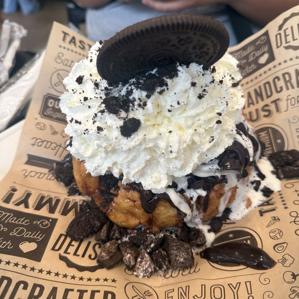 Sweet Bites N Ice - Oreos N Cream Funnel Cake - Desserts Near Me - Bakersfield, California Sweet Bites N Ice - Oreos N Cream Funnel Cake - Desserts Near Me - Bakersfield, California