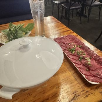 Mama Pho - Vietnamese Near Me - Honolulu, Hawaii