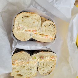 Poppy with veggie cream cheese