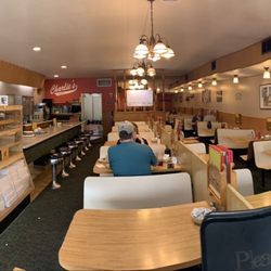 Charlie's Cafe