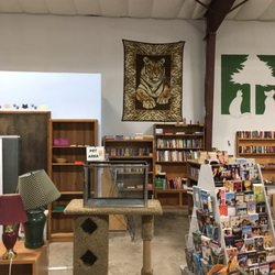 Humane Society Thrift Shop - Photo of the shop and nice blankets on walls that I was gruffly told are not for sale!!!!!!???!!