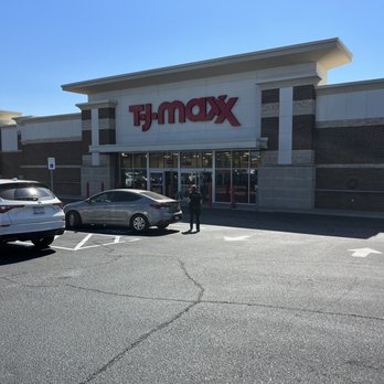 TJ MAXX - Updated January 2026 - 25 Photos & 11 Reviews - 3249 N