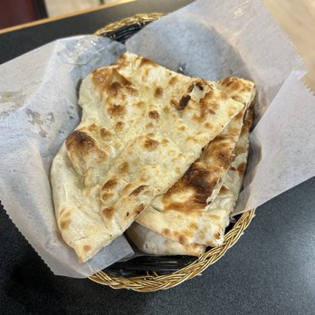 Everest Curry Bar & Grill - Butter Naan - Indian Near Me - Houston, Texas Everest Curry Bar & Grill - Butter Naan - Indian Near Me - Houston, Texas