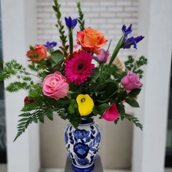 Southside Flower Market - Traditional Style Bright
