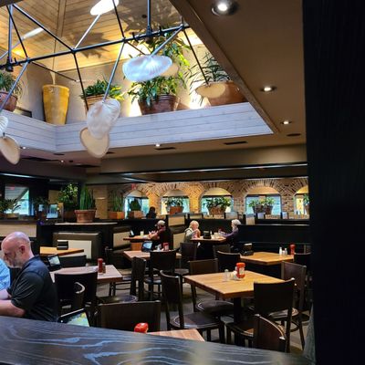 Cheddar's Scratch Kitchen by null