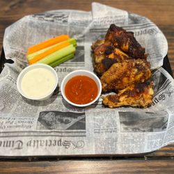 Tin Cap - Smoked wings