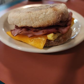 Country Cafe - Ham breakfast sandwich on English muffin. - Cafes Near Me - Porterville, California Country Cafe - Ham breakfast sandwich on English muffin. - Cafes Near Me - Porterville, California
