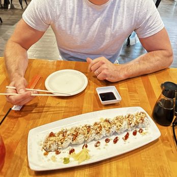 Vegan & Vine - Vegan sushi - Vegan Near Me - Phoenix, Arizona