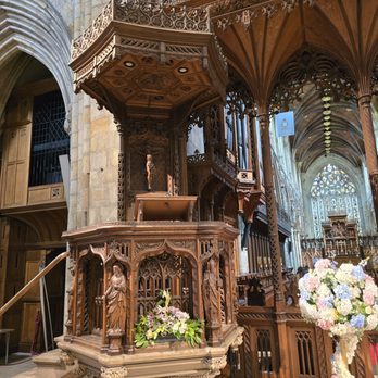 Selby Abbey - Churches Near Me - Selby, NYK