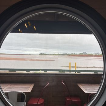 Lobster Barn Pub & Eatery - Cool window views - Seafood Near Me - Victoria, Prince Edward Island Lobster Barn Pub & Eatery - Cool window views - Seafood Near Me - Victoria, Prince Edward Island