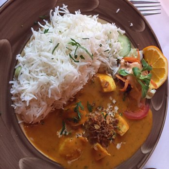 Indian Palace - Chicken Curry - Beer Garden Near Me - Michendorf, BB Indian Palace - Chicken Curry - Beer Garden Near Me - Michendorf, BB