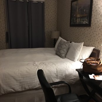 Beacon Inn - Hotels Near Me - Brookline, Massachusetts