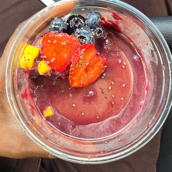 Frutta Bowls - If you tried to doordash this it would melt before leaving the parking loy - Coffee & Tea Near Me - Ankeny, Iowa Frutta Bowls - If you tried to doordash this it would melt before leaving the parking loy - Coffee & Tea Near Me - Ankeny, Iowa