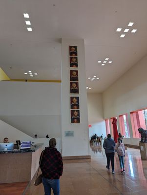 Central Library by null
