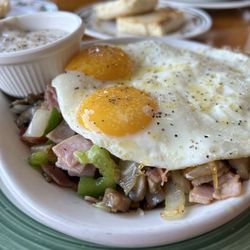 Egg'lectic Cafe - Countryside Skillet
