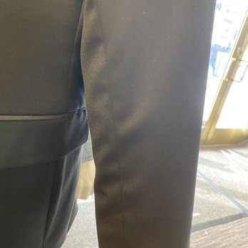 Men's Wearhouse - The other sleeve - Men's Clothing Near Me - GLENDALE, California Men's Wearhouse - The other sleeve - Men's Clothing Near Me - GLENDALE, California