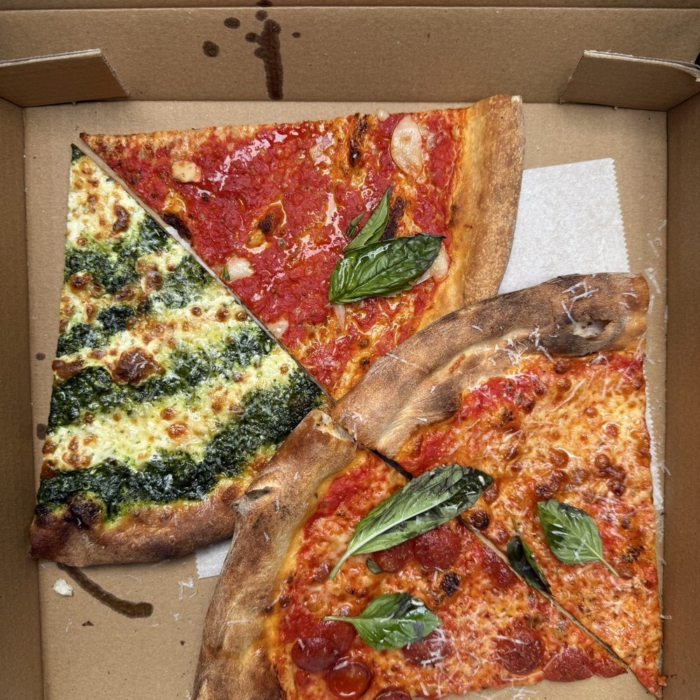 Lucia Pizza - Cream of spinach, pepperoni, plain, fresh tomato - Pizza Near Me - New York, New York Lucia Pizza - Cream of spinach, pepperoni, plain, fresh tomato - Pizza Near Me - New York, New York